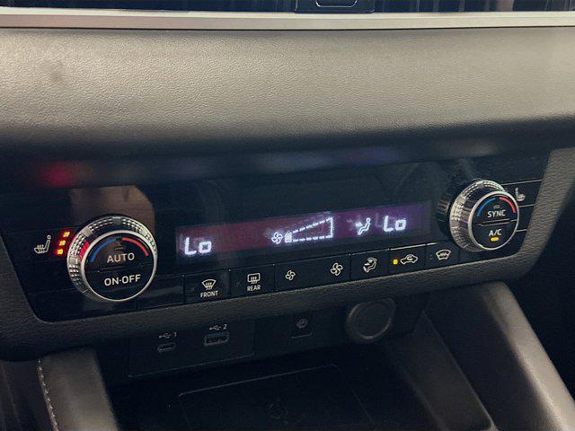 used 2024 Mitsubishi Outlander car, priced at $24,597