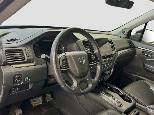 used 2022 Honda Pilot car, priced at $31,697