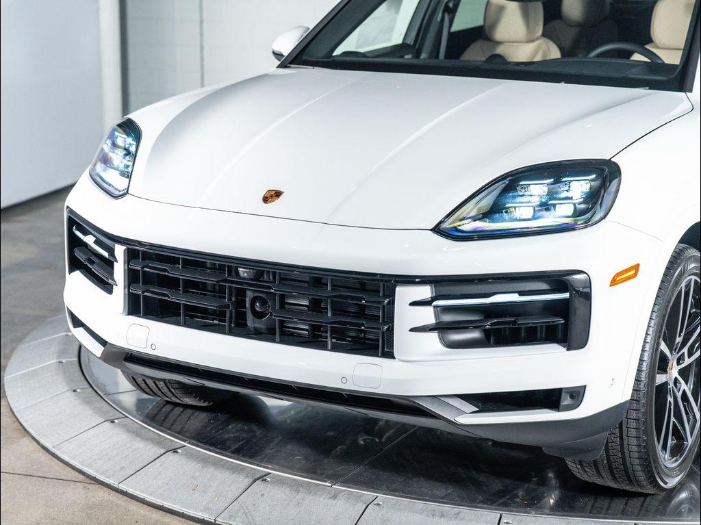 new 2025 Porsche Cayenne car, priced at $105,065