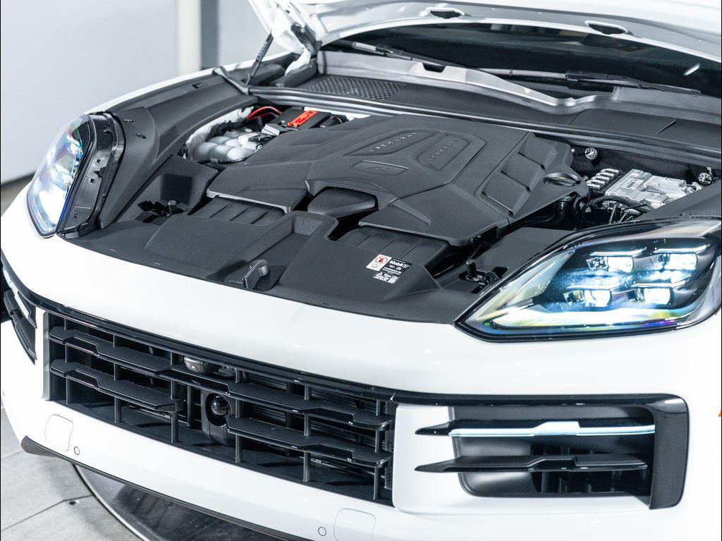 new 2025 Porsche Cayenne car, priced at $105,065