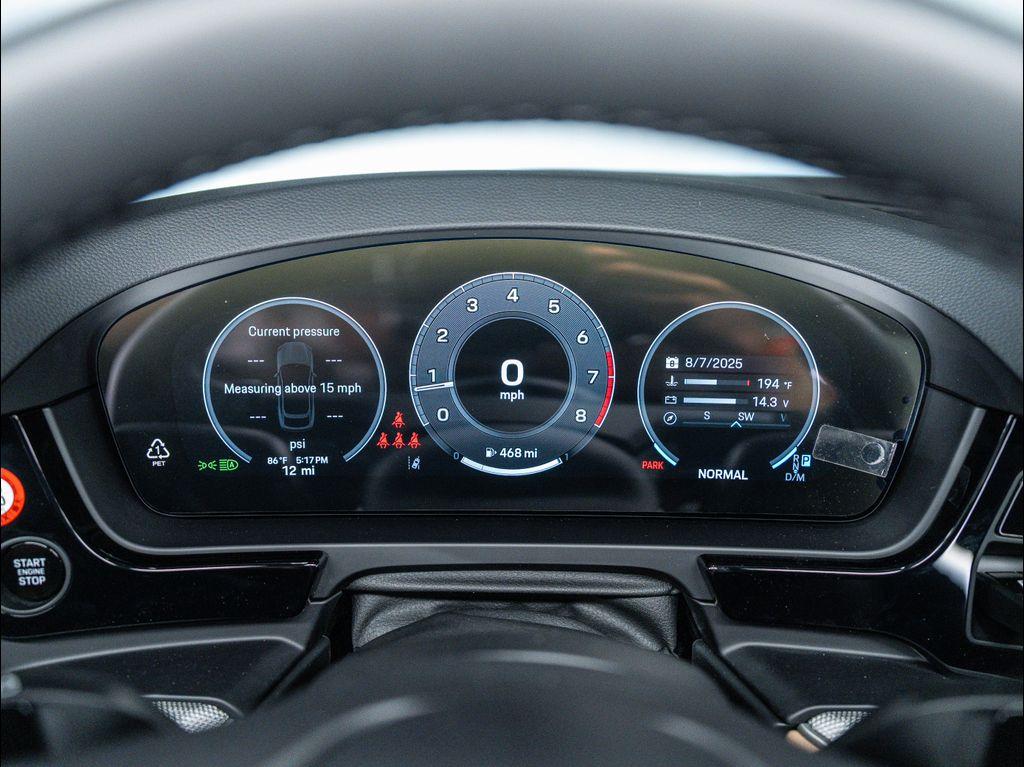 new 2025 Porsche Cayenne car, priced at $105,065
