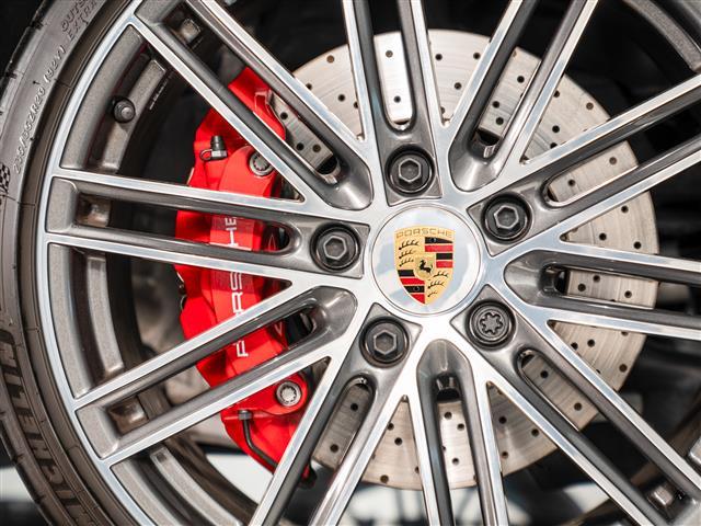 used 2024 Porsche 718 Cayman car, priced at $139,718