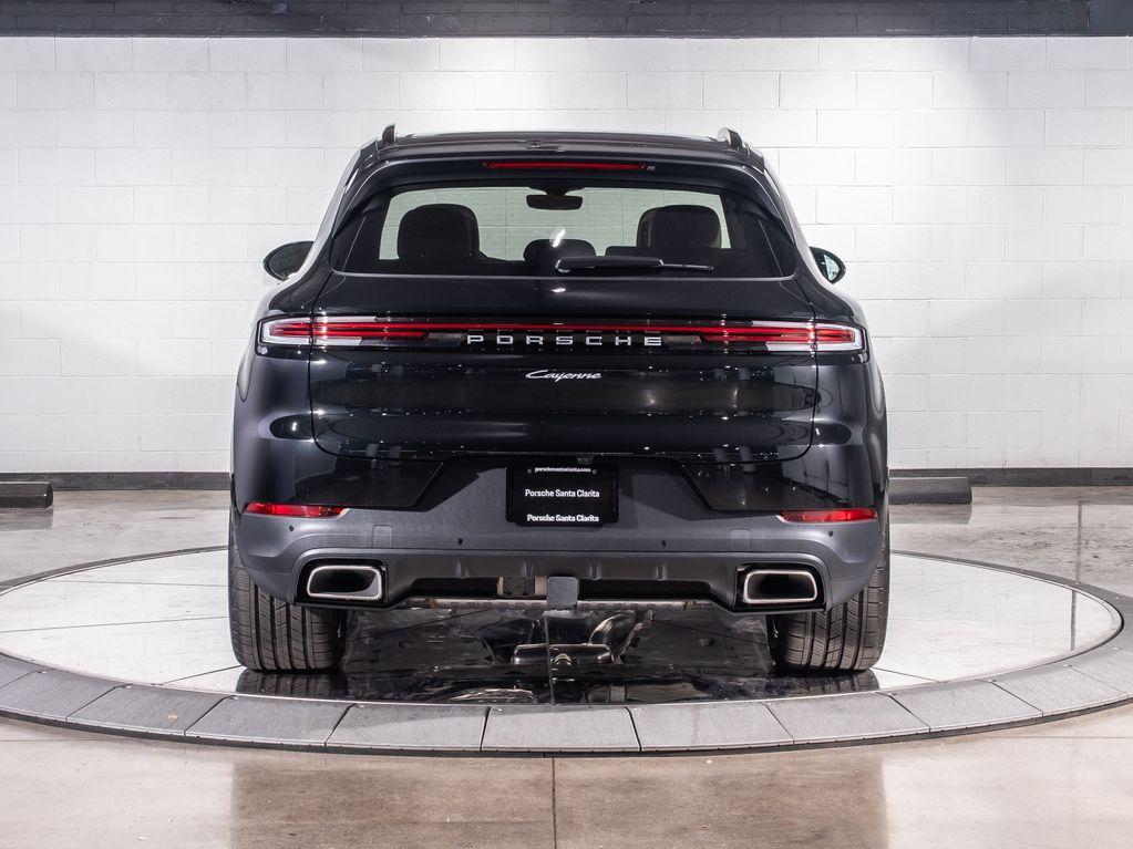 new 2025 Porsche Cayenne car, priced at $109,405