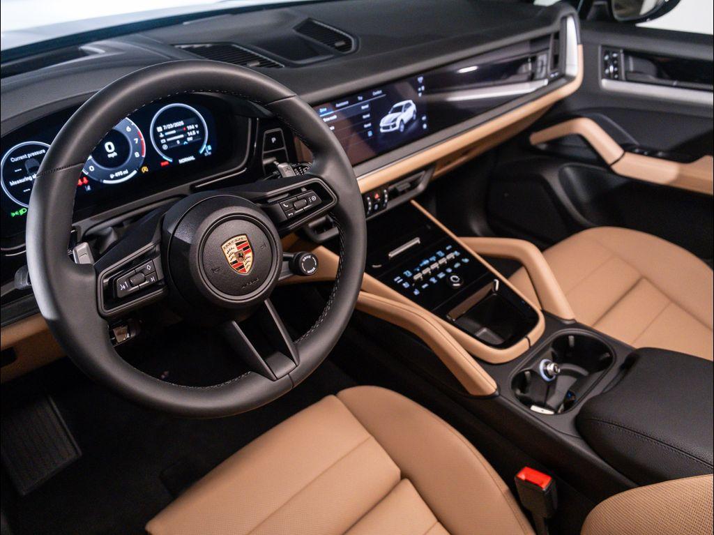 new 2025 Porsche Cayenne car, priced at $109,405
