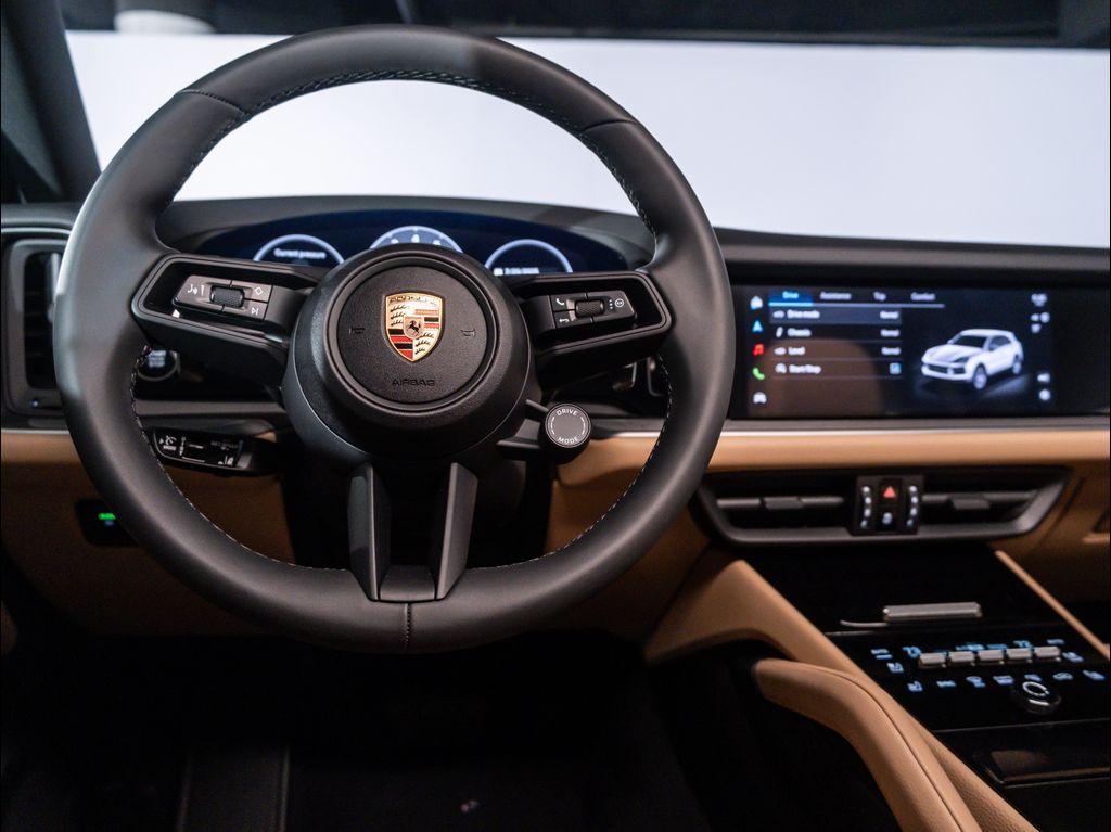 new 2025 Porsche Cayenne car, priced at $109,405