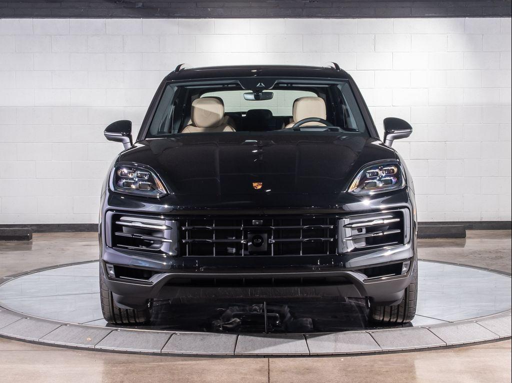 new 2025 Porsche Cayenne car, priced at $109,405