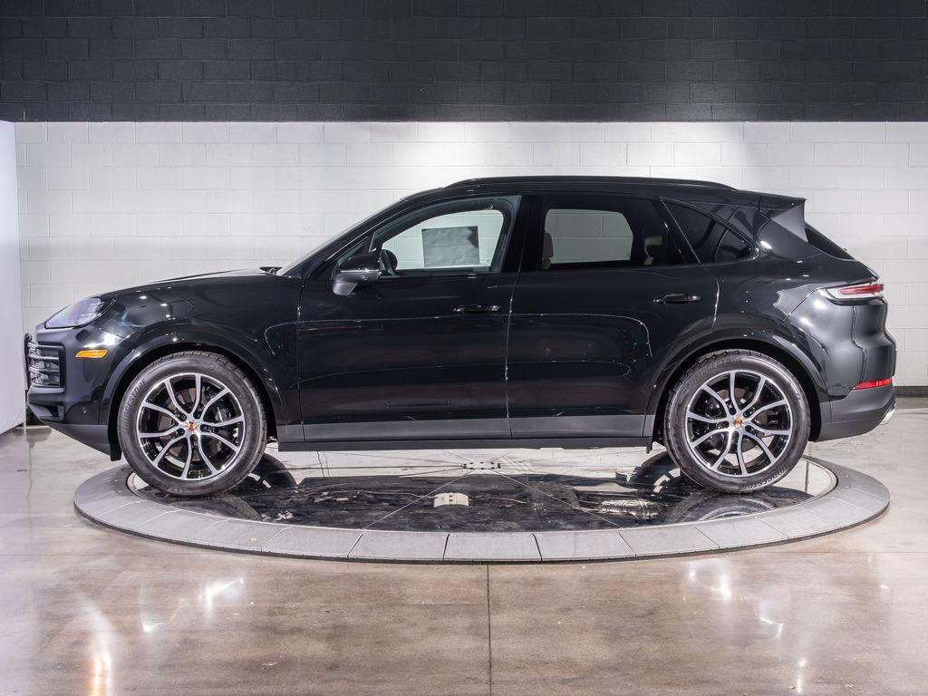 new 2025 Porsche Cayenne car, priced at $109,405