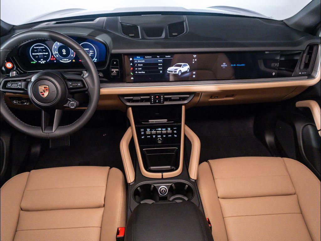new 2025 Porsche Cayenne car, priced at $109,405