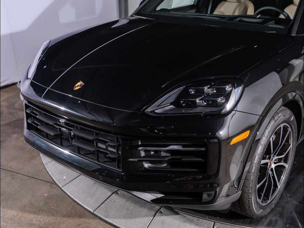 new 2025 Porsche Cayenne car, priced at $109,405