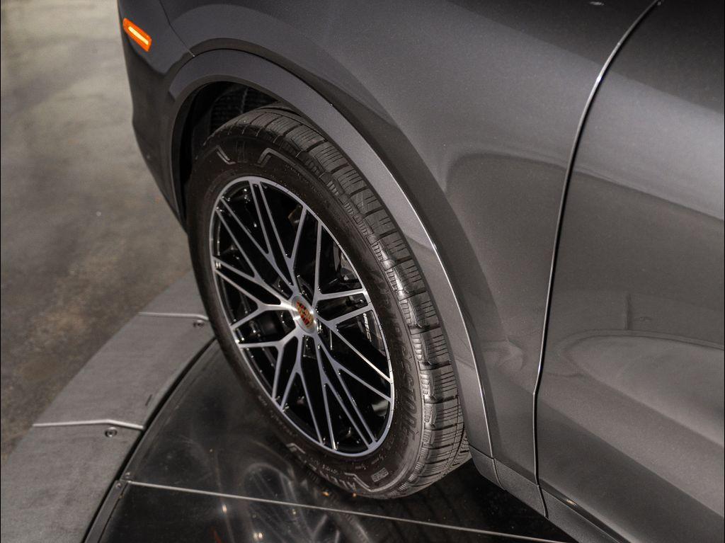 used 2025 Porsche Cayenne car, priced at $91,995
