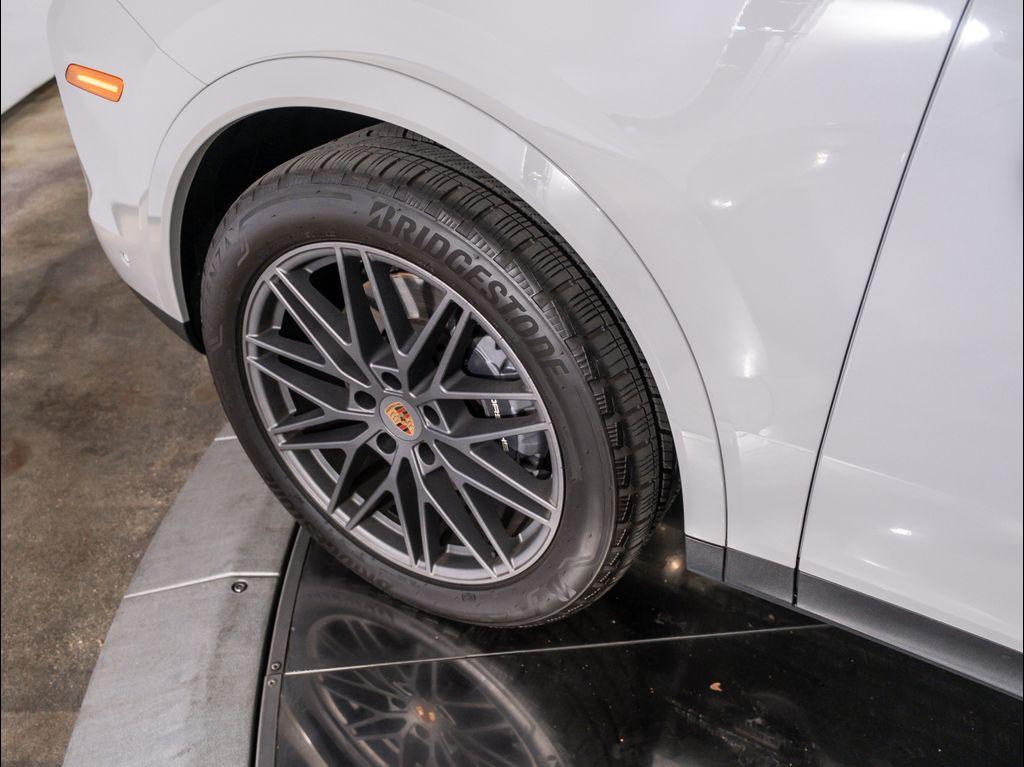 used 2025 Porsche Cayenne car, priced at $94,595