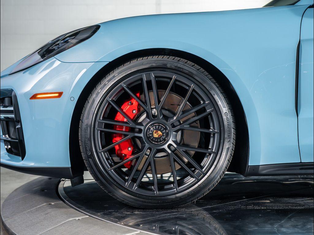 new 2026 Porsche Panamera car, priced at $178,900