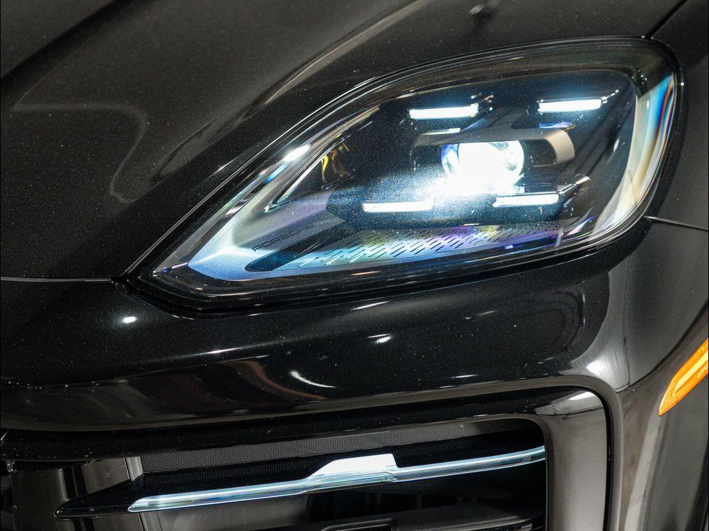 used 2025 Porsche Cayenne car, priced at $86,995