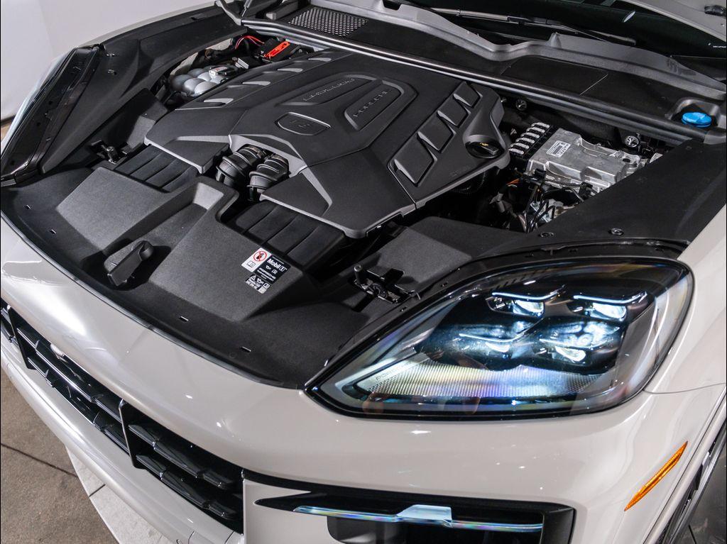 new 2025 Porsche Cayenne car, priced at $161,575