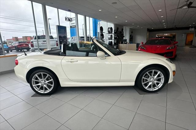 used 2009 Mazda MX-5 Miata car, priced at $15,995