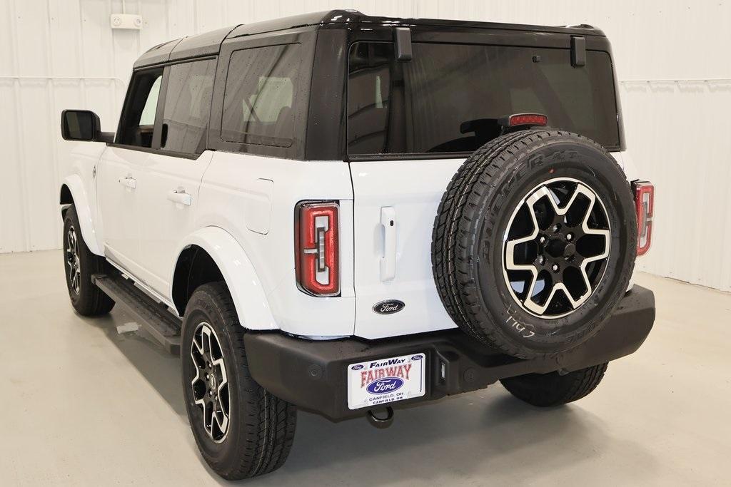 new 2024 Ford Bronco car, priced at $51,955