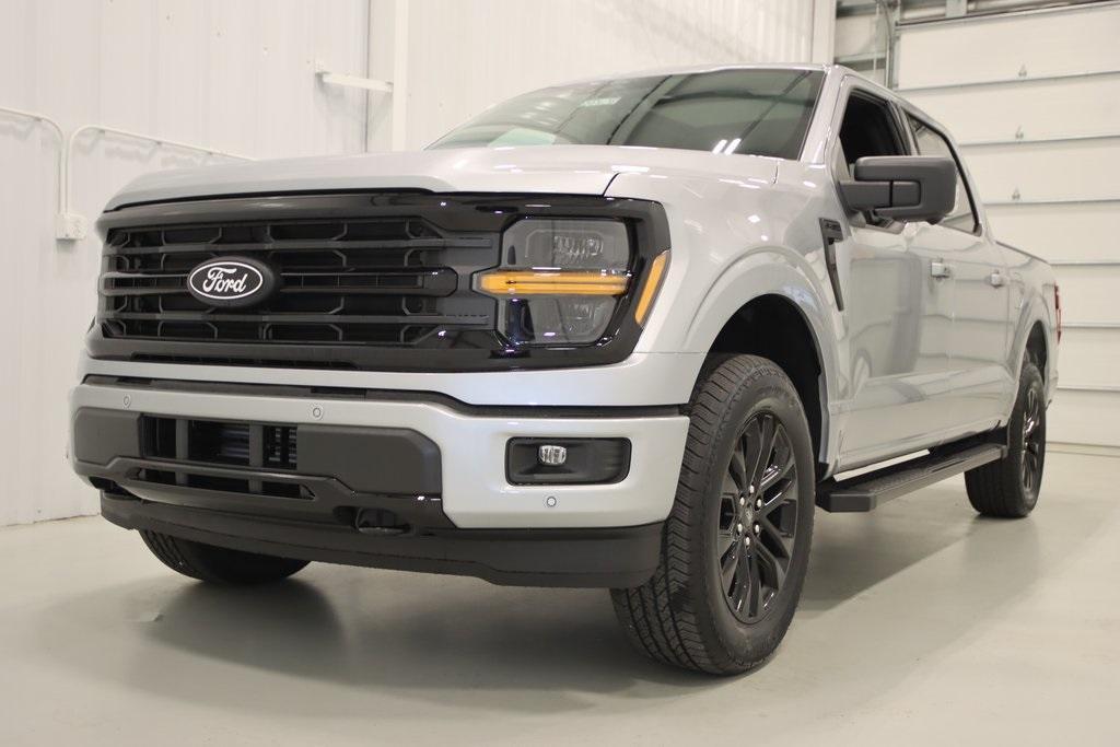 new 2024 Ford F-150 car, priced at $61,605