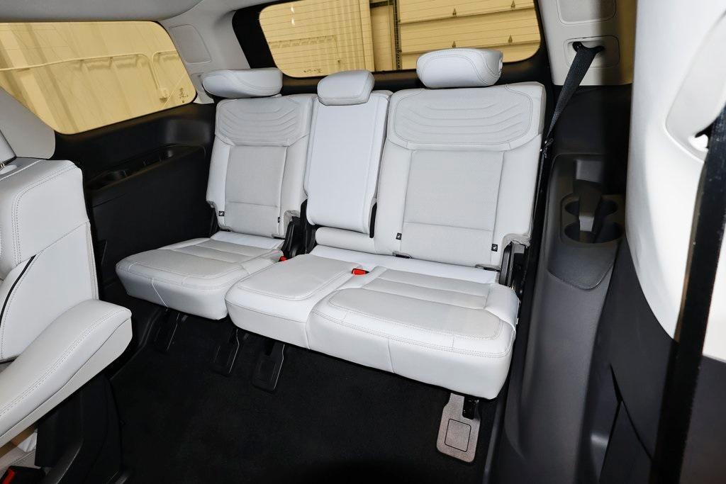 new 2025 Ford Expedition car, priced at $91,960