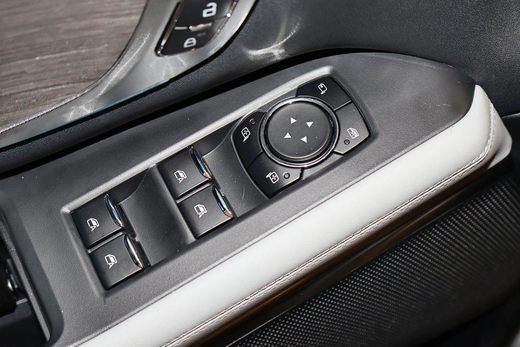 new 2025 Ford Expedition car, priced at $91,960