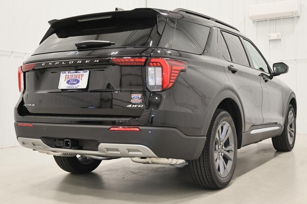 new 2025 Ford Explorer car, priced at $47,152
