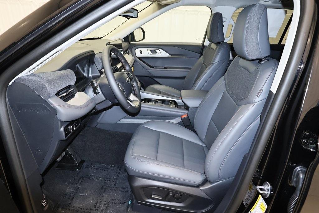 new 2025 Ford Explorer car, priced at $47,152