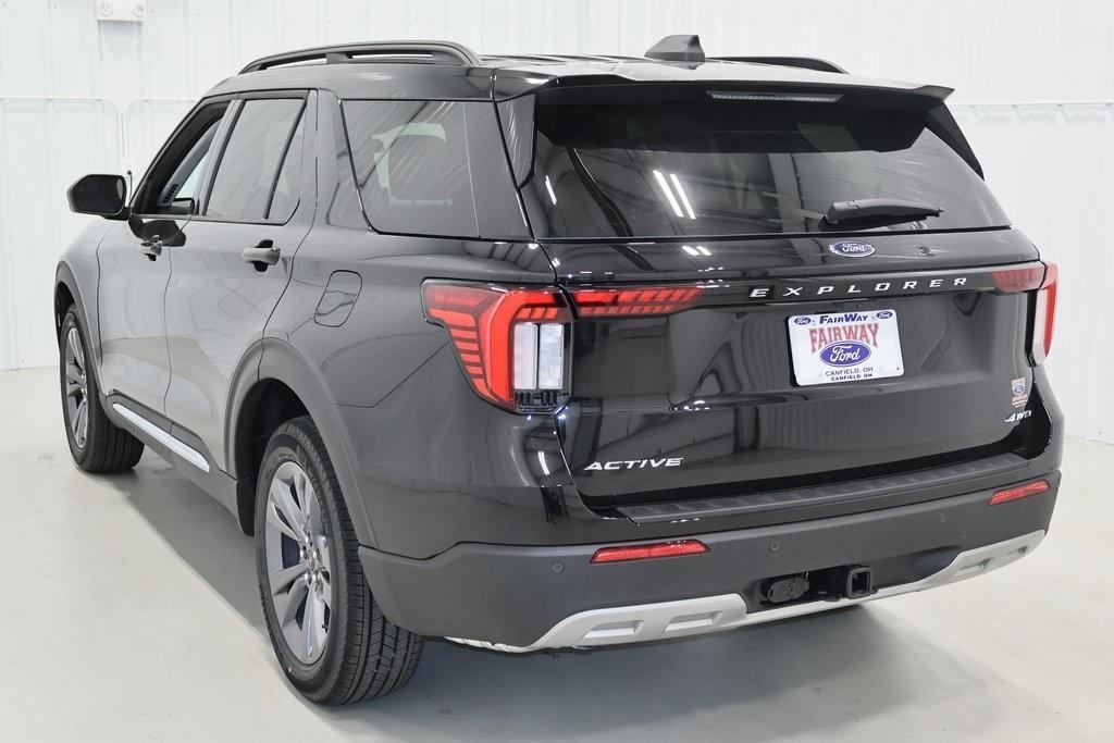 new 2025 Ford Explorer car, priced at $47,152