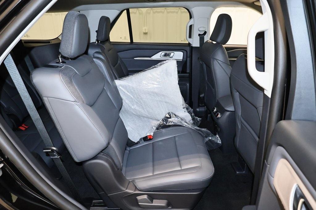 new 2025 Ford Explorer car, priced at $47,152
