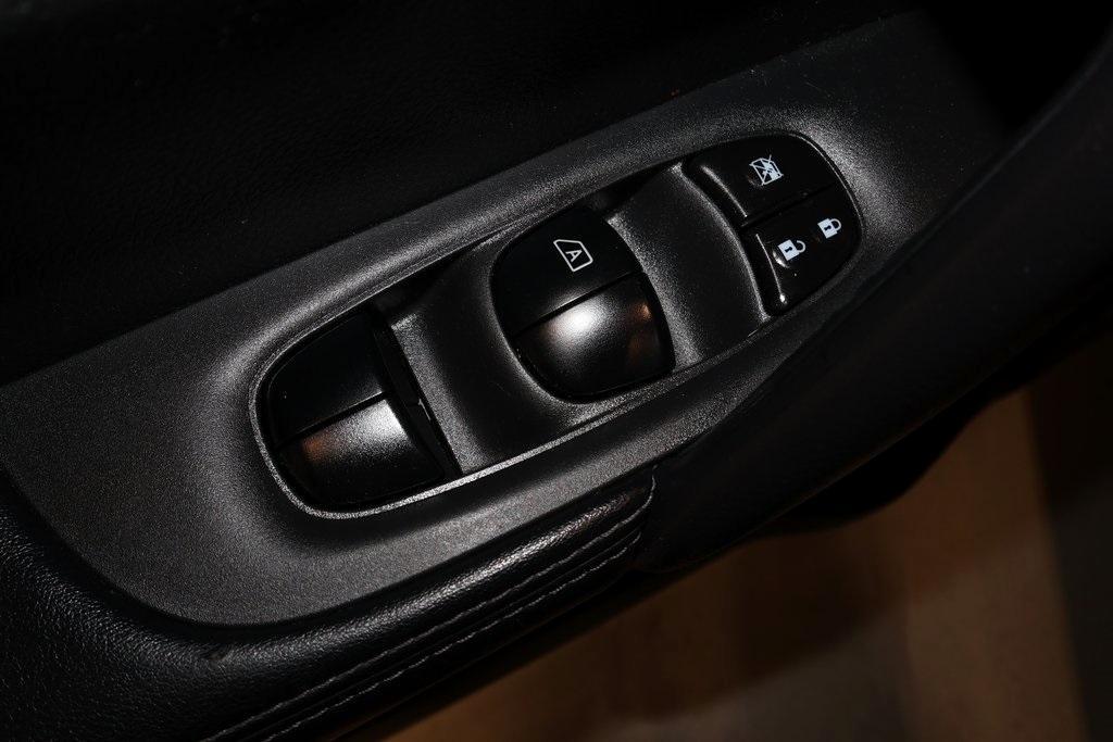 used 2018 Nissan Rogue Sport car, priced at $14,000