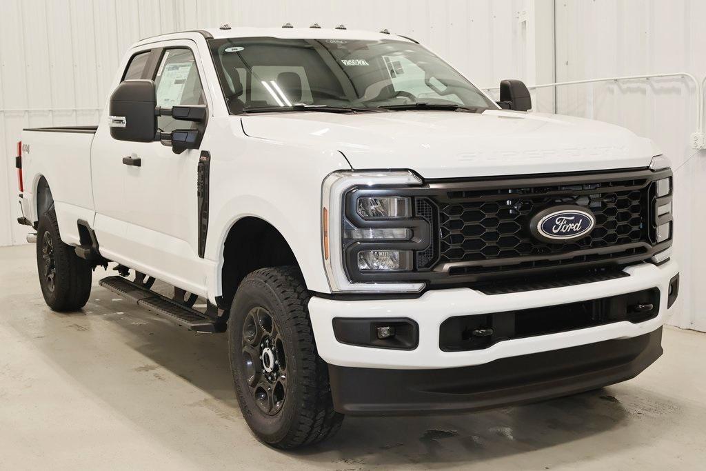 new 2025 Ford F-350 car, priced at $58,265