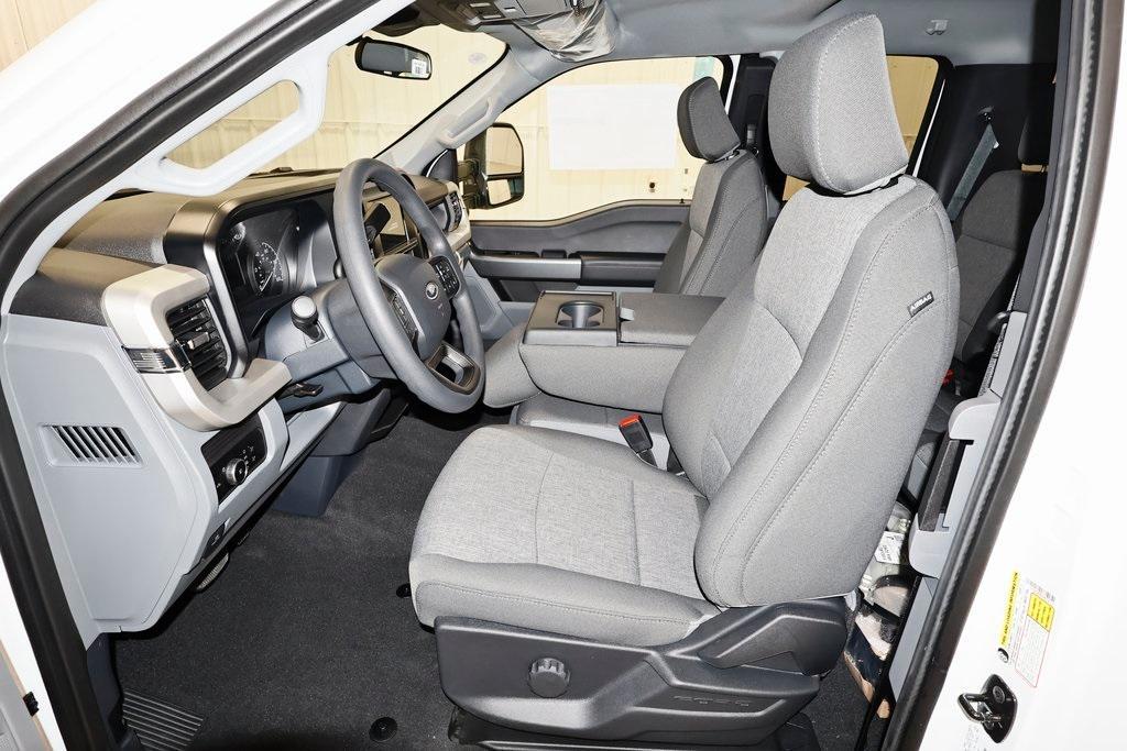 new 2025 Ford F-350 car, priced at $58,265