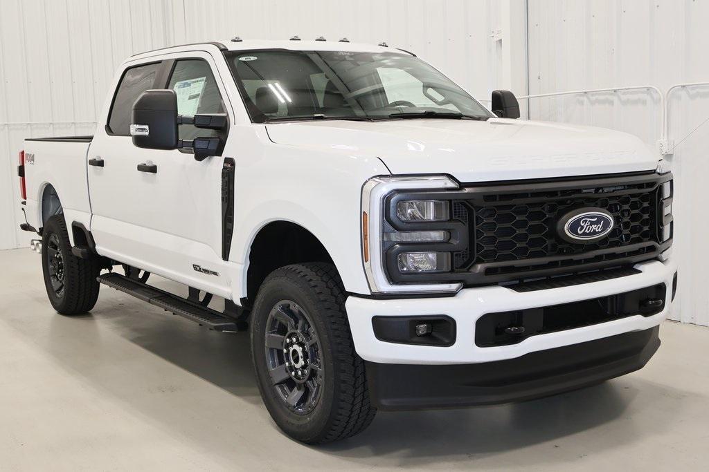 new 2024 Ford F-350 car, priced at $68,590