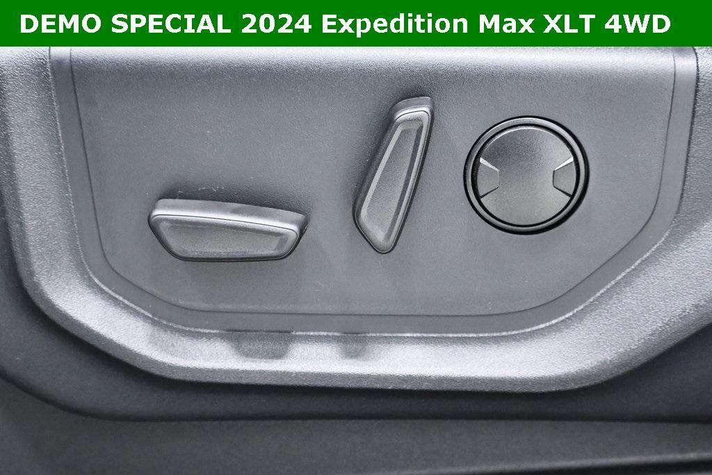 new 2024 Ford Expedition Max car, priced at $67,755