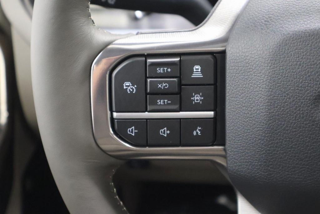 new 2025 Ford F-450 car, priced at $106,975