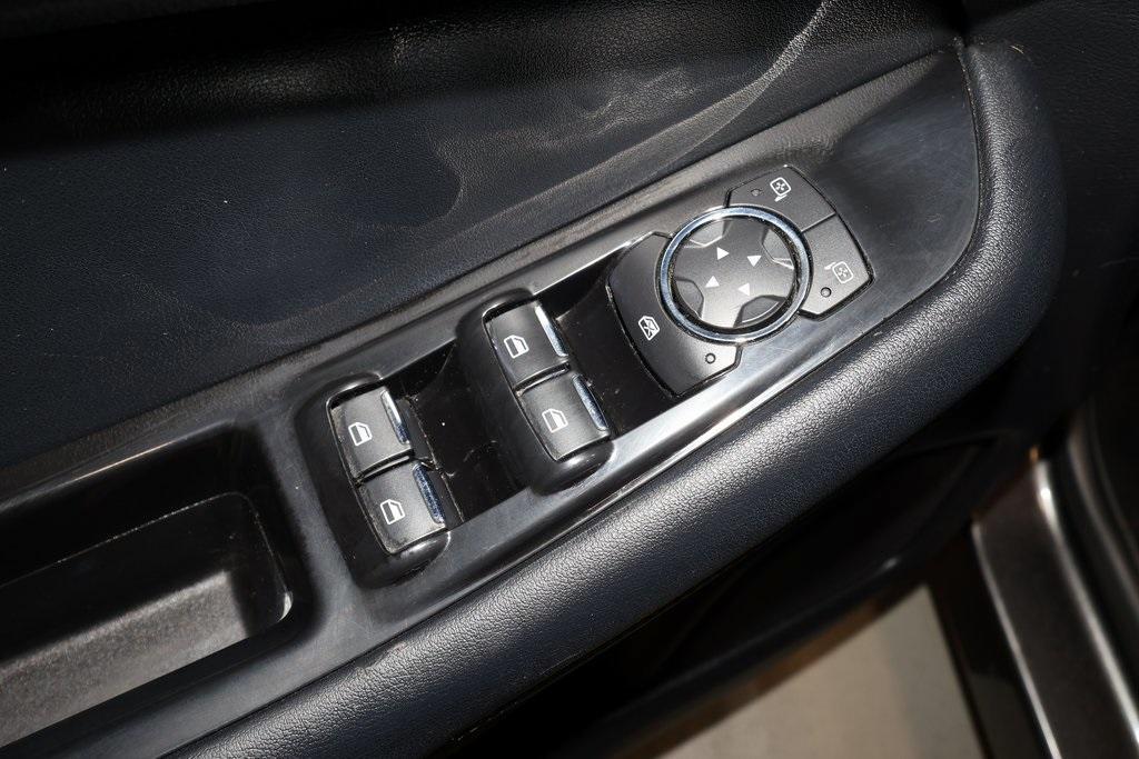 used 2020 Ford Edge car, priced at $18,000