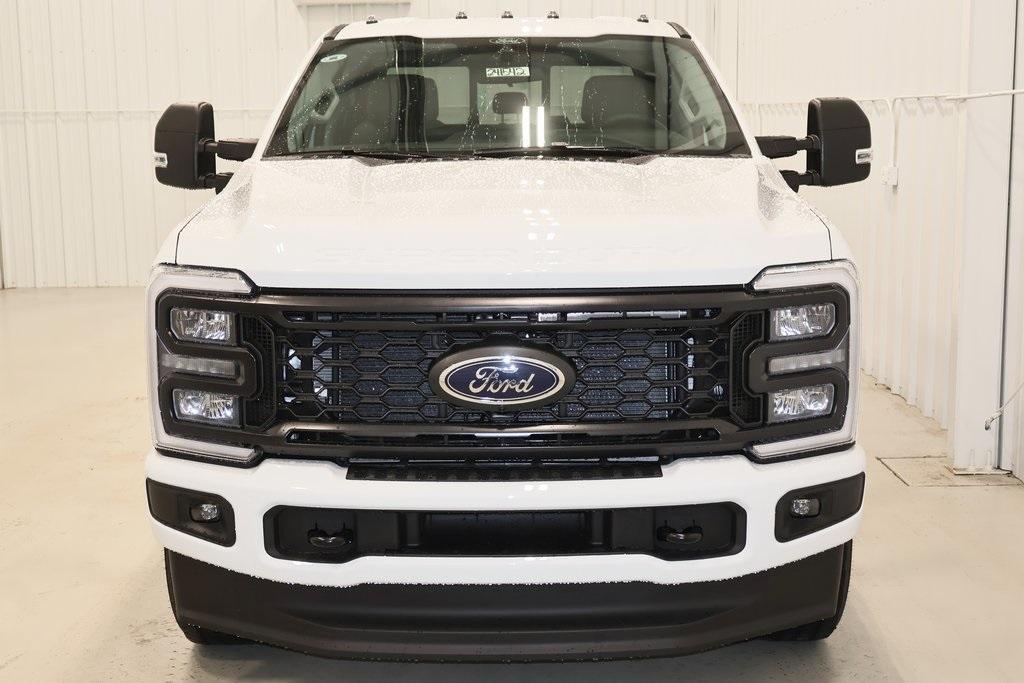 new 2024 Ford F-250 car, priced at $67,305