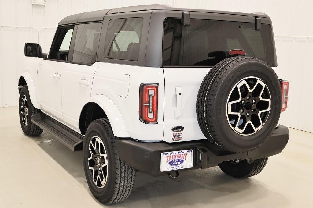 new 2025 Ford Bronco car, priced at $52,695