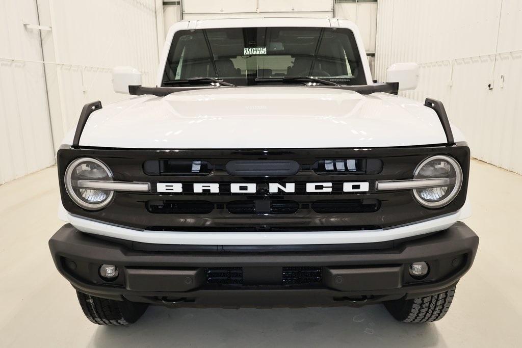new 2025 Ford Bronco car, priced at $52,695