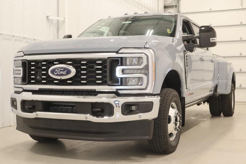 new 2025 Ford F-350 car, priced at $90,910