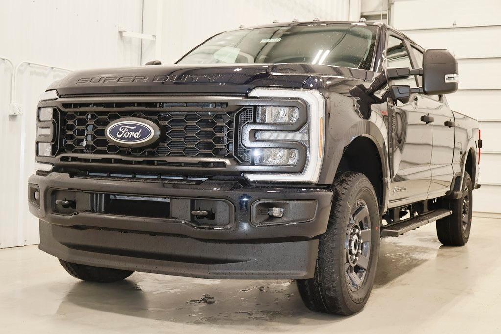 new 2025 Ford F-350 car, priced at $73,220