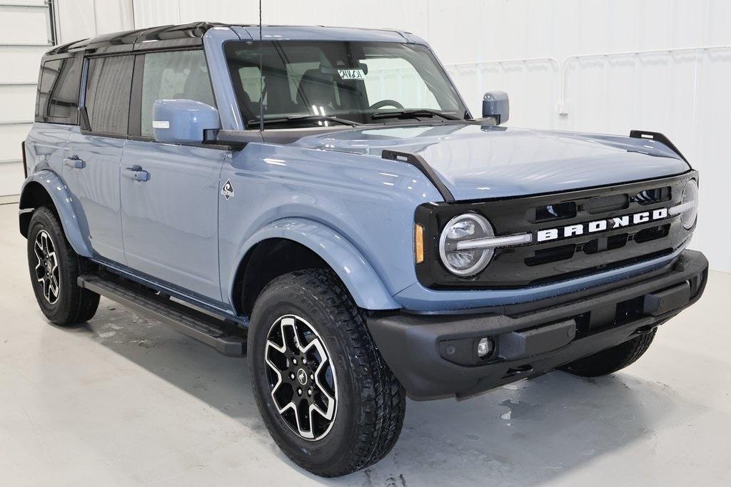 new 2024 Ford Bronco car, priced at $52,710