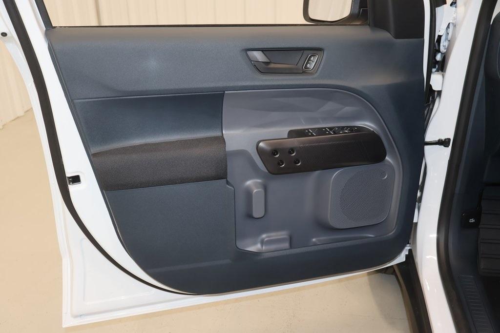 new 2025 Ford Maverick car, priced at $29,870