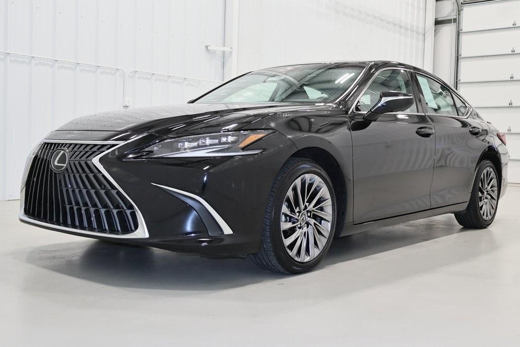 used 2024 Lexus ES 300h car, priced at $48,500