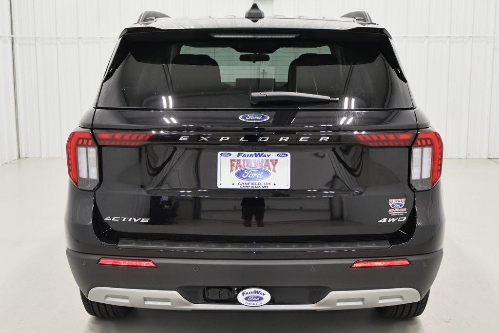 new 2025 Ford Explorer car, priced at $47,470
