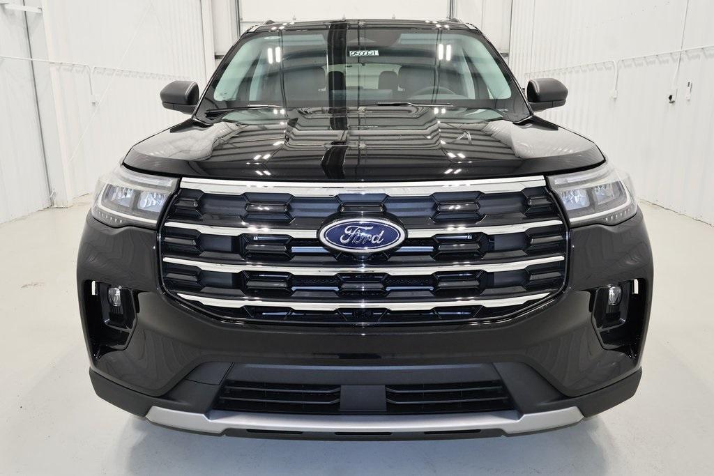 new 2025 Ford Explorer car, priced at $47,470