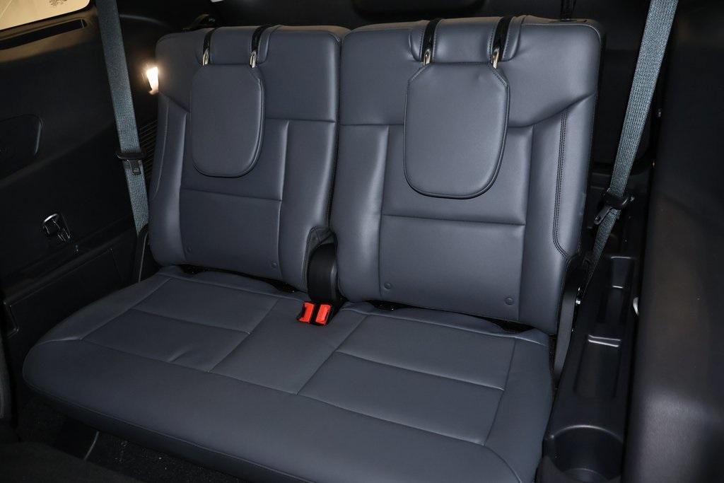 new 2025 Ford Explorer car, priced at $47,470