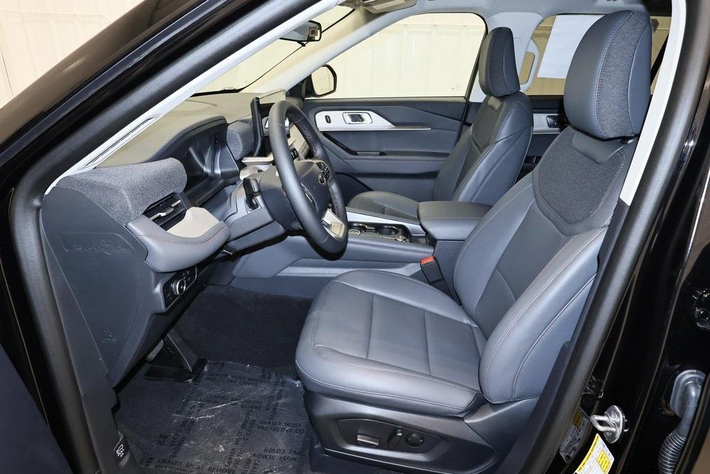 new 2025 Ford Explorer car, priced at $47,470