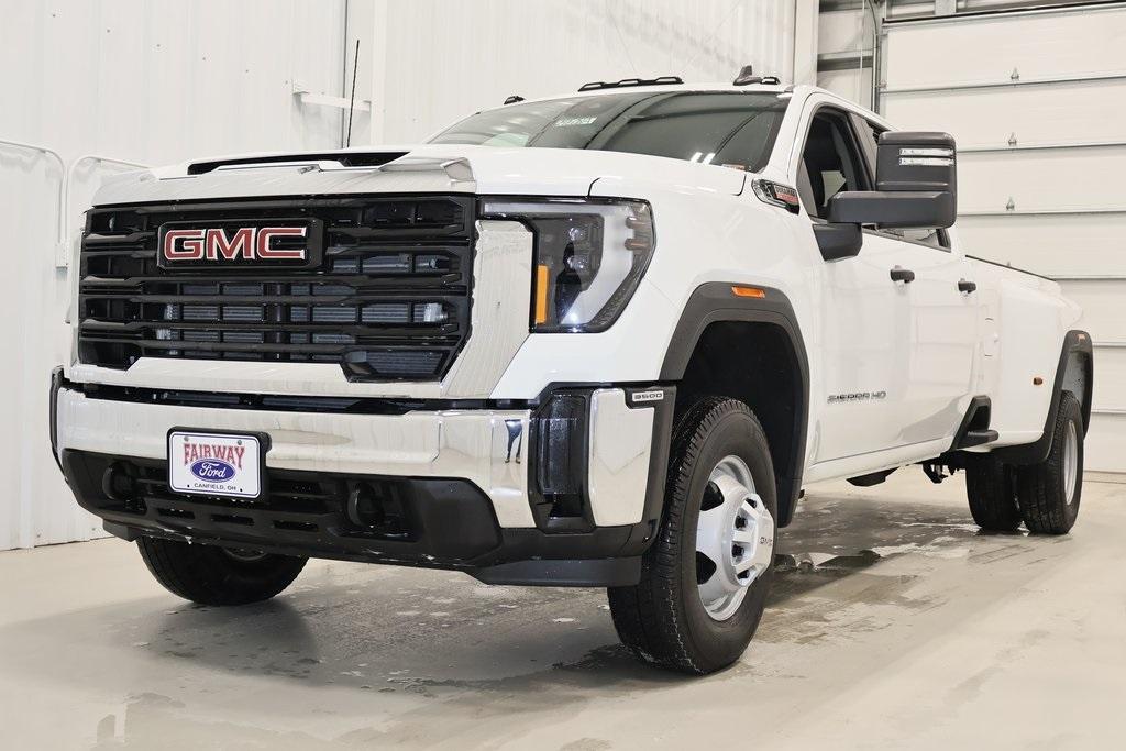 used 2024 GMC Sierra 3500 car, priced at $60,000