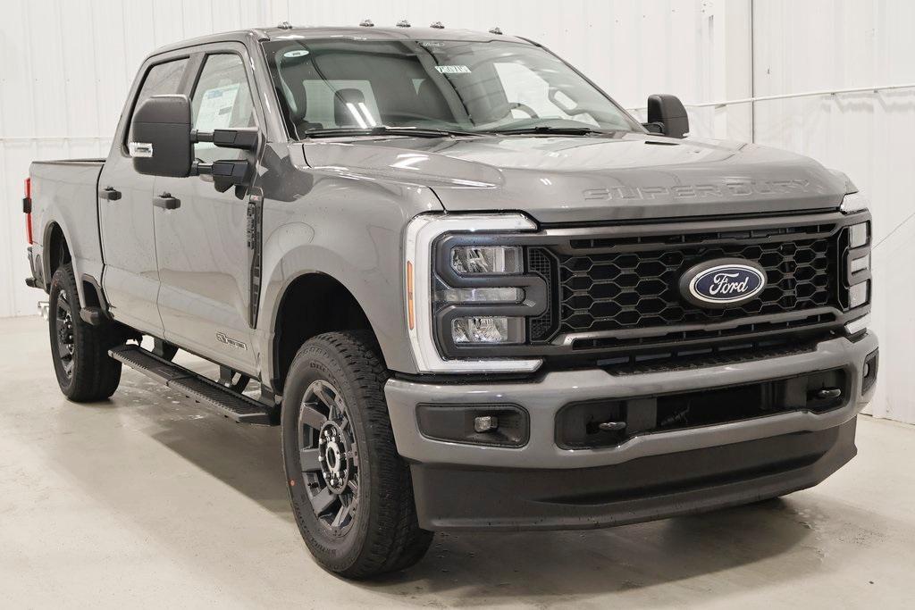 new 2025 Ford F-350 car, priced at $73,220