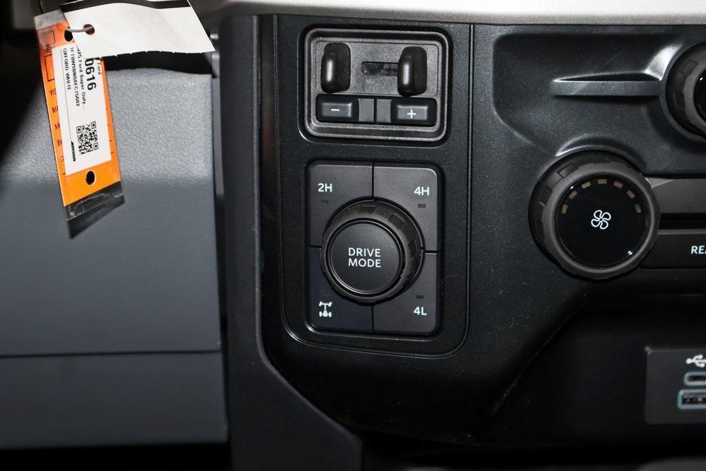 new 2025 Ford F-350 car, priced at $63,315