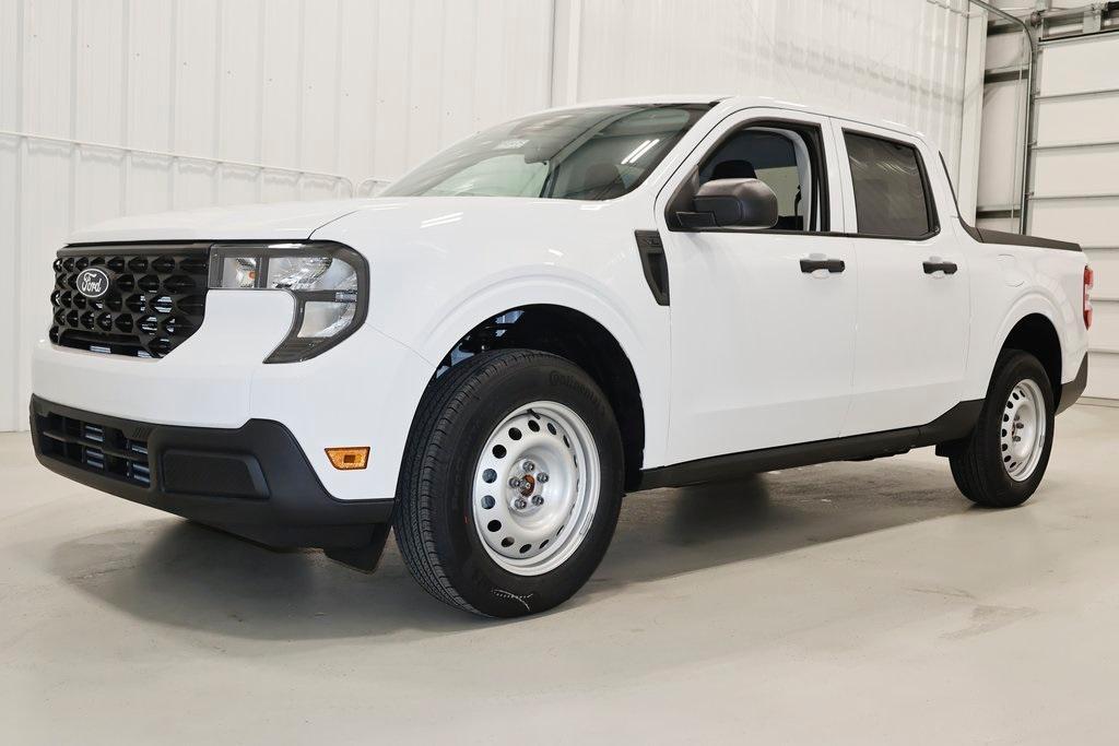 new 2025 Ford Maverick car, priced at $29,224